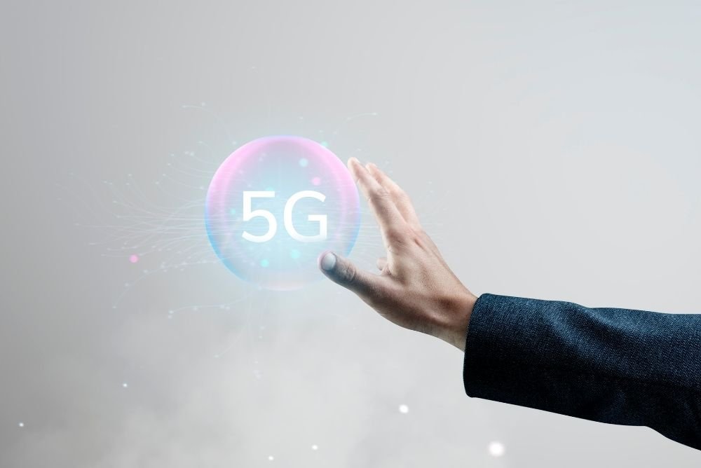 تقنية 6G هي خليفة لتقنية 5G، وهي الجيل السادس من تكنولوجيا الشبكات اللاسلكية حاليًا